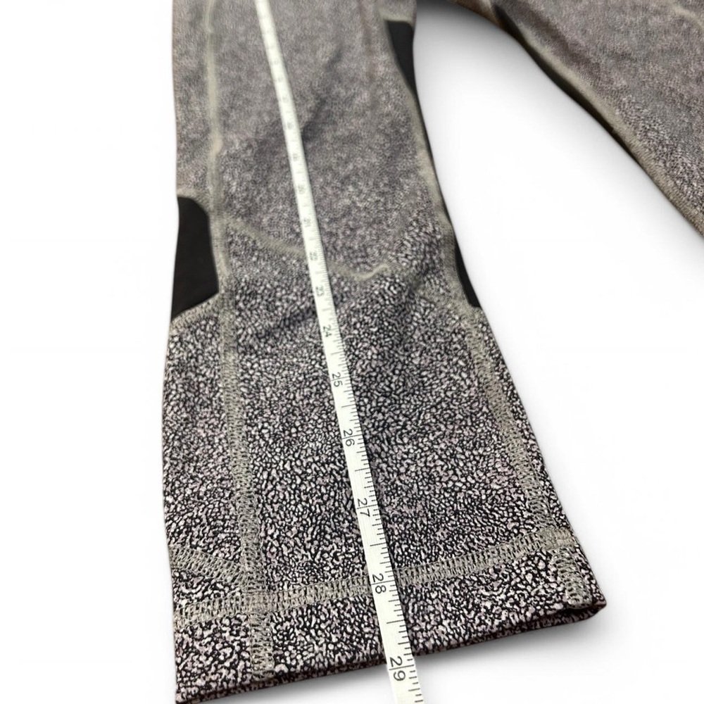 Lululemon • Pace Rival Legging • Grey/Black/White • Cropped • 26” Waist - Picture 4 of 8